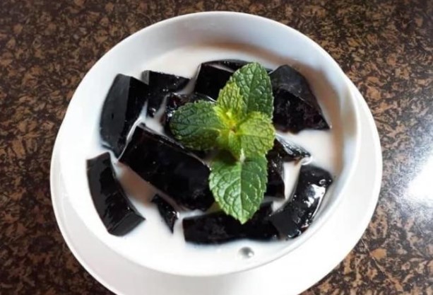 Th&#x1EA1;ch &#x111;en &#x111;&#x1B0;&#x1EE3;c l&#xE0;m t&#x1EEB; l&#xE1; c&#xE2;y g&#xEC;? H&#xF3;a ra t&#x1EEB; lo&#x1EA1;i c&#xE2;y n&#xE0;y, c&#xF3; ng&#x1B0;&#x1EDD;i c&#xF2;n nh&#x1EA7;m l&#xE0; c&#xE2;y d&#x1EA1;i