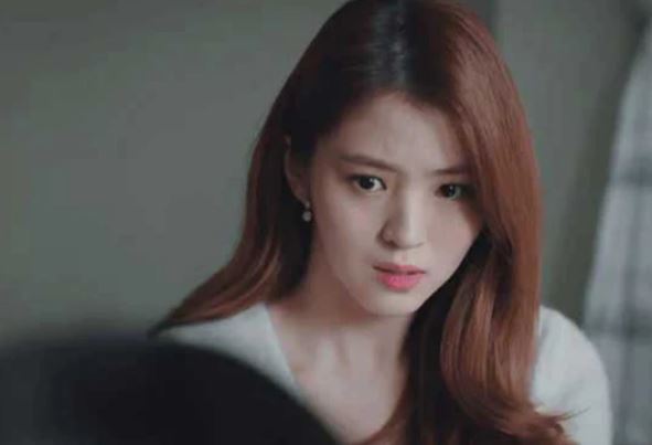 Khi biết bạn trai là người tài năng, tôi không khỏi cảm thấy lòng mình nặng trĩu, tự ti dâng lên từng đợt