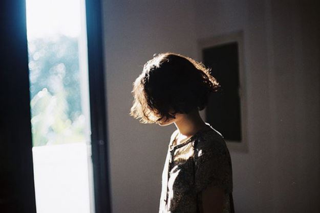 Đây là 3 biểu hiện tưởng chừng nhỏ nhặt nhưng lại là chứng cứ tố cáo đàn ông thay lòng đổi dạ, chính xác đến đau lòng