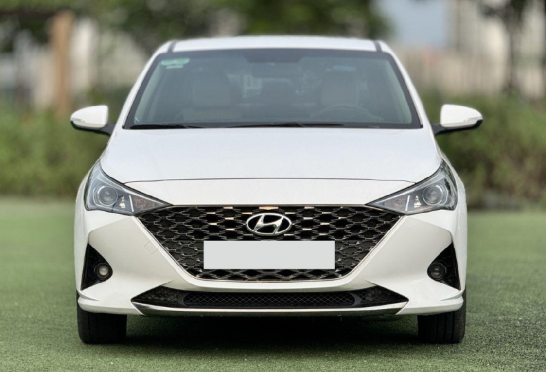 Hyundai Accent xuống giá khó tin sau 2 năm sử dụng