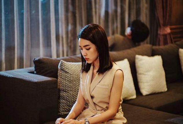 Chồng cấp cứu, mẹ chồng đưa cuốn sổ tiết kiệm trị giá 5 tỷ đồng, chưa kịp mừng thì tôi rụng rời tay chân khi phát hiện 'sự thật động trời' phía sau