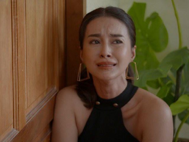 Chồng mất được một thời gian nhưng tháng nào cũng nhận được 7 triệu, nhìn tên người gửi mà giật bắn mình, suy sụp đến ngã quỵ