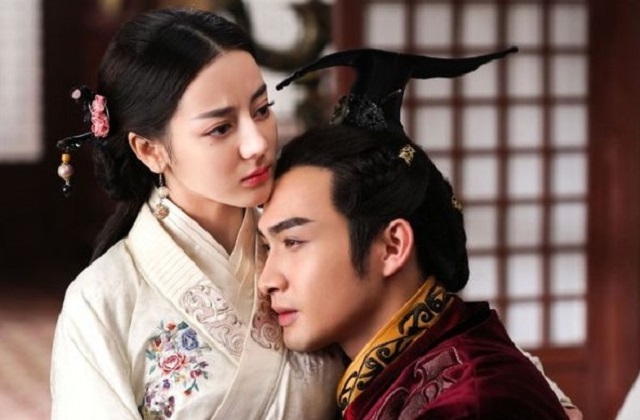 Tần Thủy Hoàng bắt thái giám 'cởi sạch' trước khi thị tẩm phi tần, có tư thế kì dị vượt sức tưởng tượng