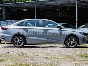 Xe sedan giá gần 230 triệu đồng, thiết kế bắt mắt, sẵn sàng cho Toyota Corolla Altis ‘ra rìa’