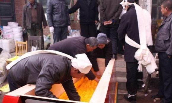 Khi một người chết đi, có hai di vật cần đốt, không phải là mê tín dị đoan, mà là cơ sở khoa học