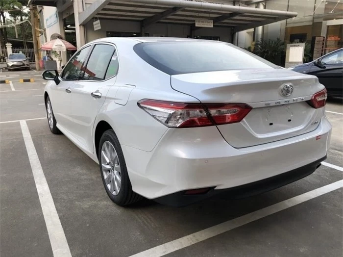 Giá xe Toyota Camry lăn bánh giữa tháng 8/2024 cực kỳ hấp dẫn, dễ tiếp tục thống trị phân khúc cỡ D ảnh 4