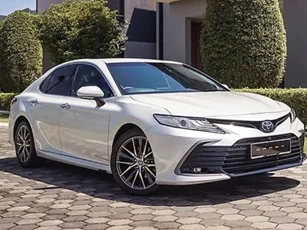 Giá lăn bánh xe Toyota Camry giữa tháng 8/2024 cực kỳ hấp dẫn, dễ tiếp tục thống trị phân khúc cỡ D