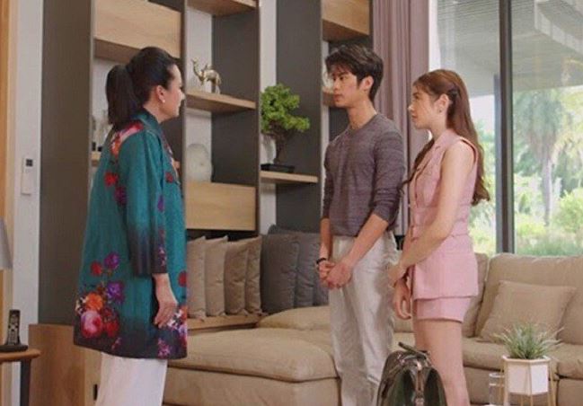 Ngày nào mẹ cũng khoe chăm con dâu ở cữ chu đáo, thấy cơm bà nấu chồng tôi liền đưa vợ ra ở riêng