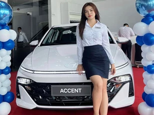 Mỹ nhân Việt khoe sắc bên xe Hyundai