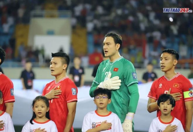 HLV Kim Sang Sik gọi cầu thủ đầu tiên lên ĐT Việt Nam
