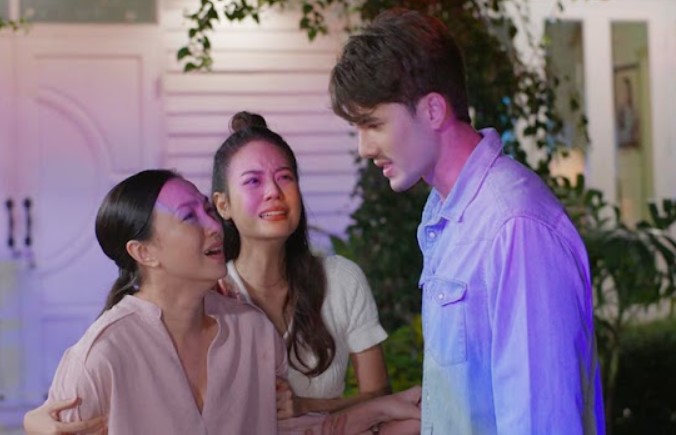 Nhìn mâm cơm ở cữ của vợ, chưa kịp lên tiếng hỏi mẹ thì vợ nói lý do khiến tôi giận run người