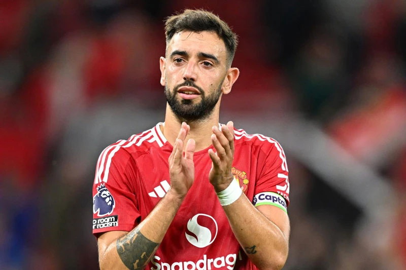 Bruno Fernandes xếp thứ 7.