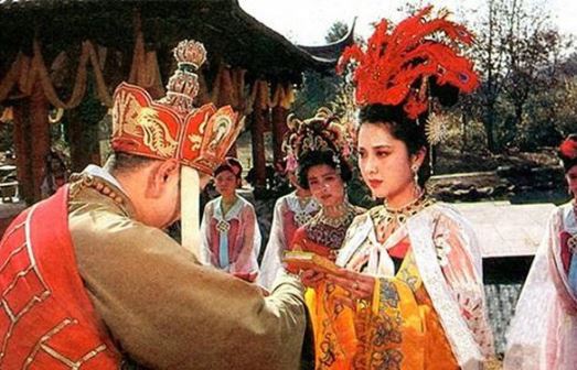 Đường Tăng 2 lần nói dối: Một lần là với Tôn Ngộ Không, một lần là với người phụ nữ đặc biệt