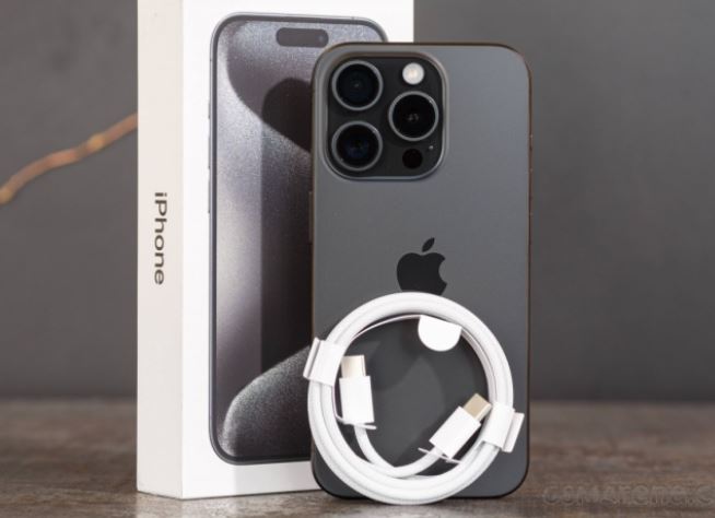 Giá đập hộp iPhone 15 Pro chính hãng VN/A giảm cực hấp dẫn cuối tháng 8, không cần chờ iPhone 16 Pro ra mắt