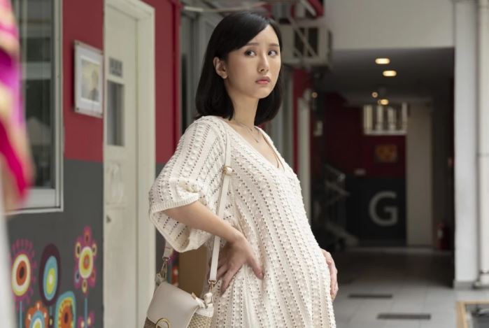 Vợ mang bầu, chồng thường trò chuyện với chị hàng xóm, ngày đi đẻ tôi sững sờ vì lá thư gửi đến