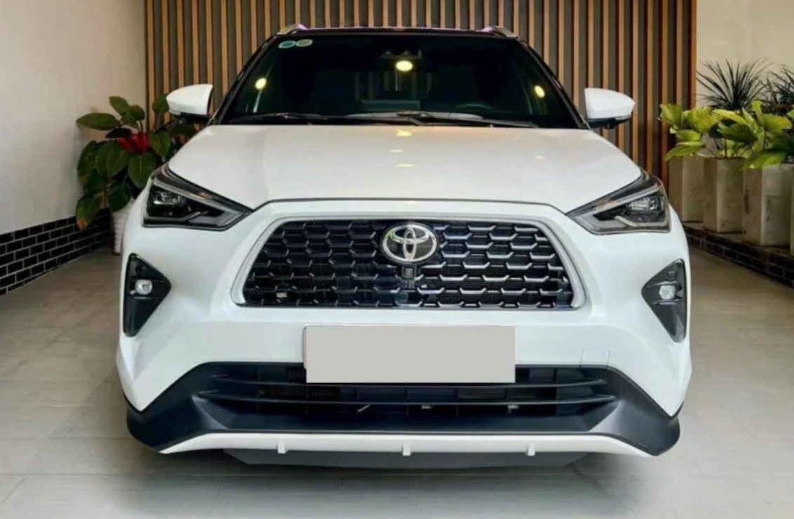 Toyota Yaris Cross HEV lăn bánh gần 5.000 km được rao bán với giá sốc