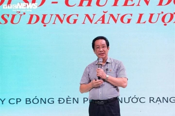 Ông Nguyễn Đoàn Kết - Phó Chủ tịch HĐQT Công ty Cổ phần bóng đèn phích nước Rạng Đông.