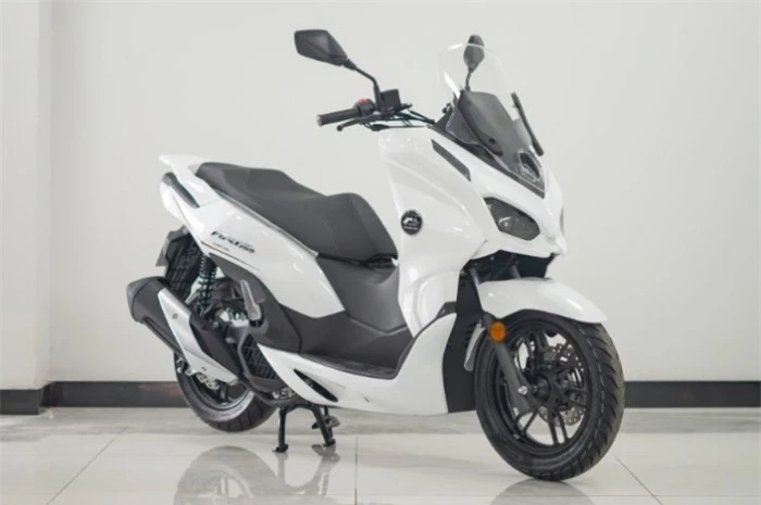 Quên Honda SH đi, ‘vua xe ga' 150cc ra mắt: Có ABS 2 kênh, giá chỉ 42 triệu đồng rẻ hơn Air Blade ảnh 2