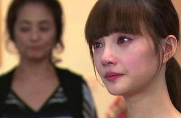 Liều mạng ly hôn ngay giữa lúc bạo bệnh, con gái gọi điện cho chồng cũ, nghe thấy giọng nói ở đầu bên kia thì tôi bàng hoàng rồi bật khóc nức nở