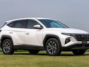 Giá lăn bánh Hyundai Tucson cuối tháng 8/2024 ‘rẻ như cho’, át vía cả Mazda CX-5 và Honda CR-V