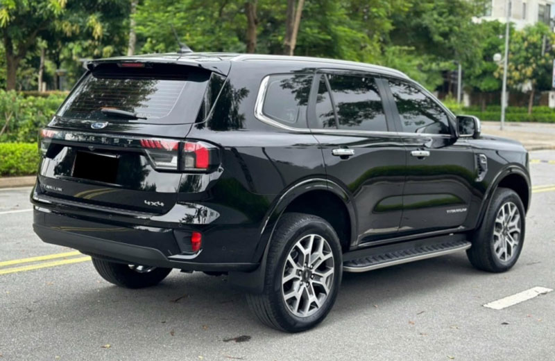 Bất ngờ giá chào bán của Ford Everest lăn bánh chưa đầy 1 năm
