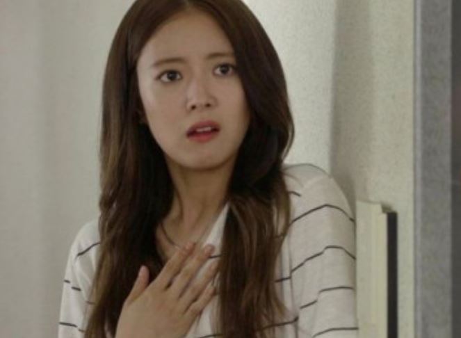 Ngay cửa phòng khám thai, vợ bị bồ ‘ghen ngược’, vài giây sau chồng làm hành động khiến ai cũng choáng váng