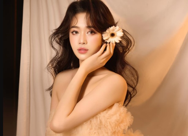 Ngắm nhan sắc 'ngọt ngào' của nàng hot girl làng gym Quảng Ninh