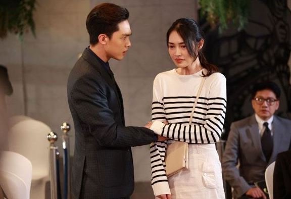 Sinh xong &#x111;&#x1B0;&#x1EE3;c ch&#x1ED3;ng th&#x1B0;&#x1EDF;ng n&#xF3;ng c&#x103;n h&#x1ED9; cao c&#x1EA5;p nh&#x1B0;ng th&#x1EA5;y m&#x1EA3;nh gi&#x1EA5;y tr&#xEA;n tay t&#xF4;i, m&#x1EB7;t anh t&#xE1;i l&#x1EA1;i