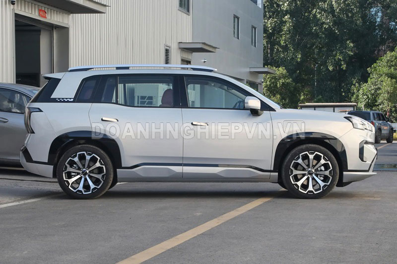 SUV công suất 224 mã lực, thiết kế sang chảnh, giá 422 triệu đồng