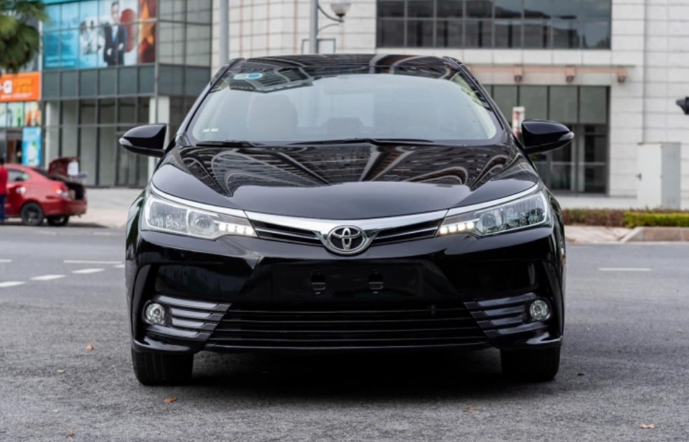 Bất ngờ giá bán của Toyota Corolla Altis 2019 sau 5 năm lăn bánh tại Việt Nam