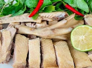 Thịt vịt luộc dễ bị hôi, cho thêm loại quả này sẽ hết sạch mùi, thịt ngọt lịm