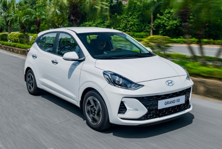 Giá lăn bánh xe Hyundai Grand i10 cuối tháng 8/2024 ‘rẻ như cho’, chiếm ưu thế lớn trước Kia Morning