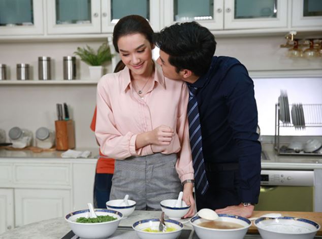 Sau 3 năm yêu nhau, bạn gái bỗng đưa cho tôi 400 triệu đồng rồi đòi chia tay khiến tôi cay đắng tột cùng