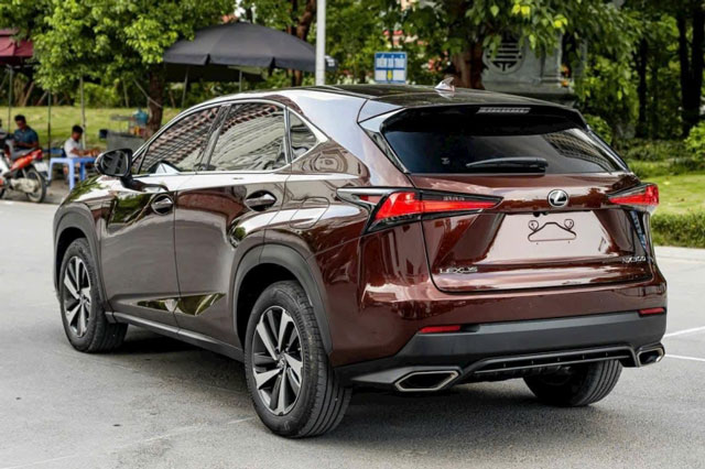Ngỡ ngàng giá chào bán của Lexus NX 300 cũ sau 5 năm lăn bánh