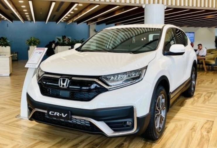 Giá lăn bánh Honda CR-V cuối tháng 8/2024 cực rẻ kèm ưu đãi hấp dẫn, nhăm nhe soán ngôi Mazda CX-5