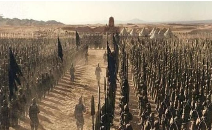 Trong chiến tranh, bạn có thể cứu mạng mình bằng cách giả chết không? Điều đó có thể xảy ra ở thời cổ đại, nhưng hiện tại thì không thể