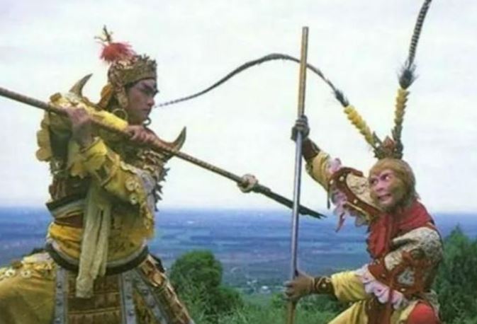 Trong Tây Du Ký, gậy Như Ý của Tôn Ngộ Không và Đinh Ba 9 răng của Trư Bát Giới cái nào mạnh hơn? Câu trả lời khiến nhiều người 'sốc' nặng