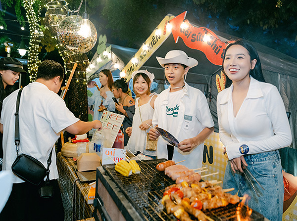 Đà Nẵng tặng hàng ngàn voucher cho du khách