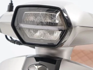 Dẹp Honda Vision đi, ‘xe ga quốc dân’ 150cc ra mắt giá 24 triệu đồng rẻ như Wave Alpha, có màn LCD