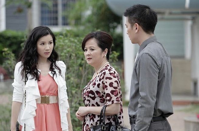 Đến nhà người yêu, tôi căm hận khi thấy vị khách đang ngồi trong nhà anh