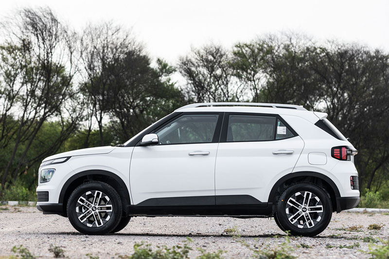 Cận cảnh SUV cỡ nhỏ Hyundai Venue 2024, giá chưa đến 300 triệu