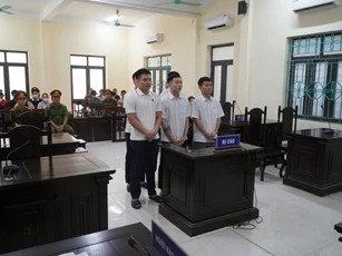 Tuyên án 5 cầu thủ sử dụng ma tuý cùng 5 cô gái trong khách sạn