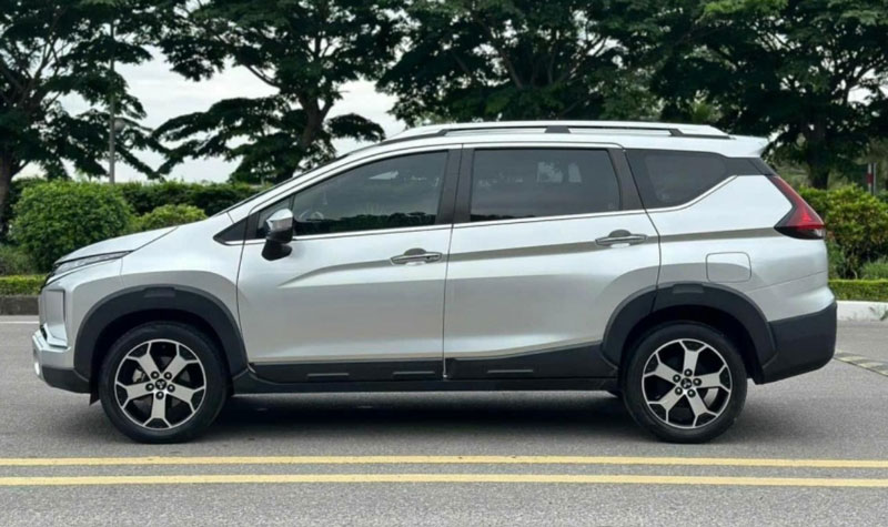 Lăn bánh 4 năm, Mitsubishi Xpander Cross cũ xuống giá khó tin