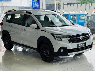 Giá lăn bánh Suzuki XL7 Hybrid vừa ra mắt tại Việt Nam: Thấp nhất gần 664 triệu đồng