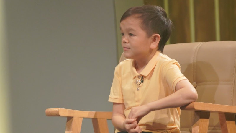 Chàng trai H'Mông với ước mơ cao hơn đỉnh núi