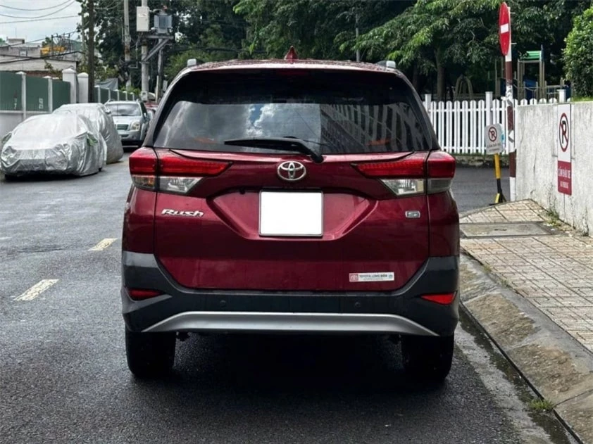 Toyota Rush 2019 sau 5 năm sử dụng lên sàn xe cũ với giá chưa tới 500 triệu đồng 519895