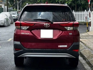 Sau 5 năm sử dụng, Toyota Rush lên sàn xe cũ với giá chưa tới 500 triệu đồng
