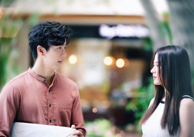 Chị đồng nghiệp ngồi cạnh gửi cho bạn trai tôi một bức ảnh, khoảnh khắc biết sự thật tôi sốc óc tới mức 'đứng hình'