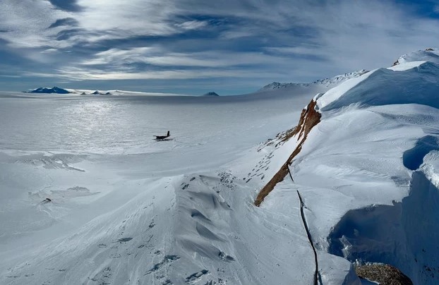 "Lục địa bị đè bẹp" của Trái Đất đang nổi lên