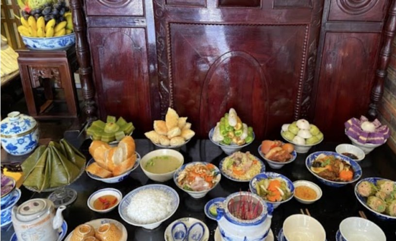 Mời đồng nghiệp về quê chồng ăn giỗ, tôi được phen ê chề xấu hổ với anh em họ hàng: Bài học cả đời không quên